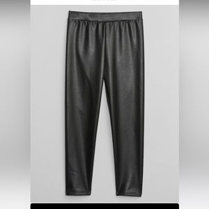 NWOT Gap kids Leather black Leggings size 6-7